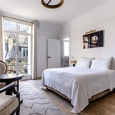 Apartment Champs Elysees *