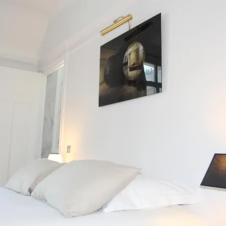 Champs Elysees Апартаменты